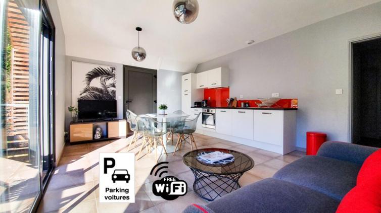 Апартаменти Le Nid Discret Avec Balcon Et Parking Prive Gratuit Сарла-ла-Канеда Екстер'єр фото